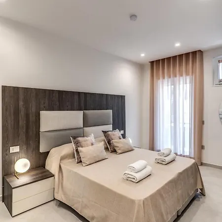 Welcome Rooms, Private Bathrooms