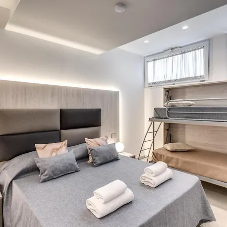 Bed and Breakfast Welcome Rooms, Private Bathrooms Νάπολη
