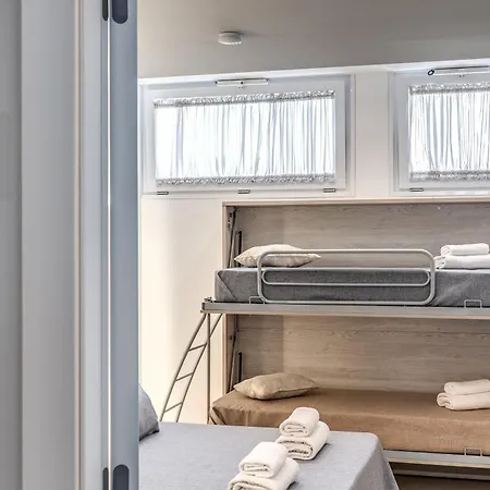 B&B Welcome Rooms, Private Bathrooms 4*