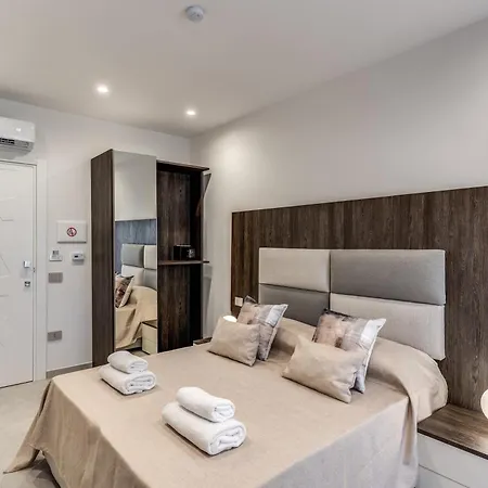Welcome Rooms, Private Bathrooms 4*