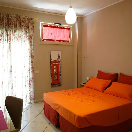 Welcome Rooms, Private Bathrooms Bed and Breakfast 4*