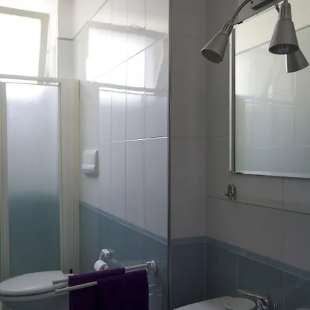 Welcome Rooms, Private Bathrooms B&B
