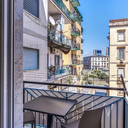 Welcome Rooms, Private Bathrooms Νάπολη