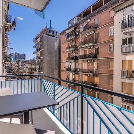 Welcome Rooms, Private Bathrooms 4* Νάπολη