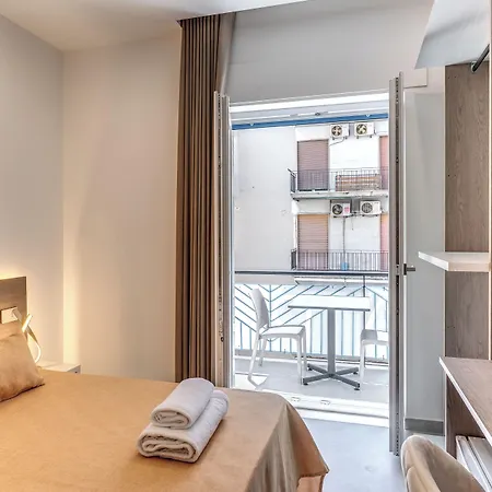 Bed and Breakfast Welcome Rooms, Private Bathrooms 4*